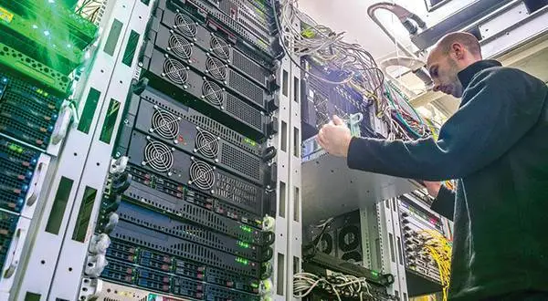 WE BUY IT & DATA CENTER EQUIPMENT. SERVERS, SWITCHES, SERVER MEMORY