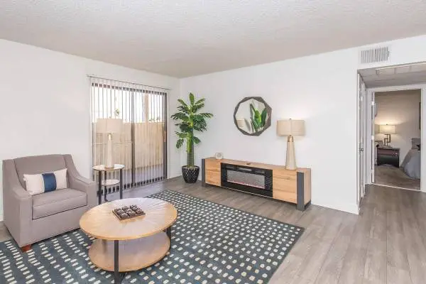 Above And Beyond Living-Spacious 1 BR Near Las Vegas Excitement