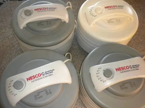 Dehydrator Nesco