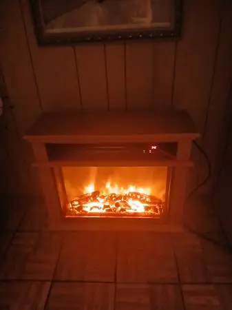 ELECTRIC FIREPLACE