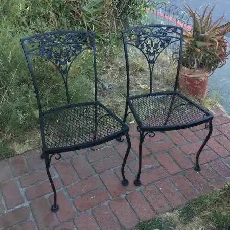 Pair Gorgeous Vintage Salterini wrought iron Chairs/grt condition