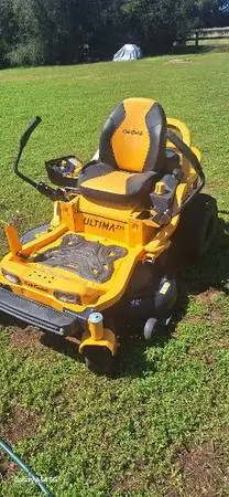 Zero turn mower cub cadet ZT1Like new! 22 hp with 42 deck