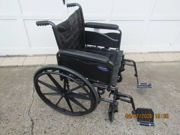 INVACARE TRACER EX2 WHEELCHAIR