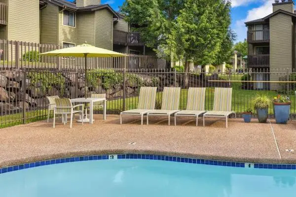 Unbeatable Kent Location-2 Minutes to I-5! Must-See 2 BR/2 BA