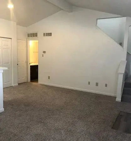 Quiet NW Apartments-SECOND CHANCE-(Broken Lease OK)