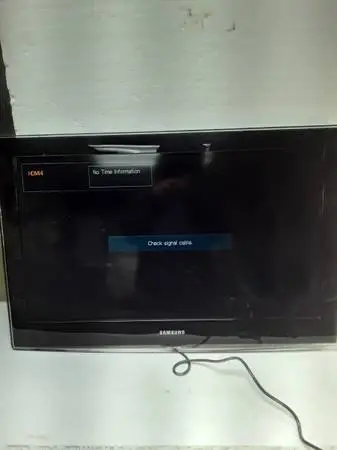 Samsung T.V. No Remote. Screen size 27.5x15.5 In Great Condition