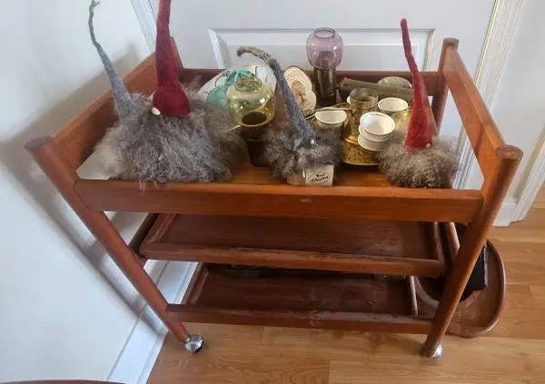 Mid Century Modern Bar Cart by Dixie Furniture Company $220