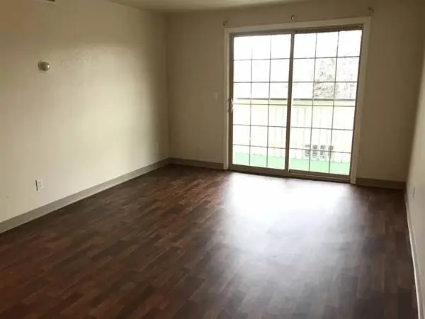 1 Bed, 1 Bath - Pet Friendly, Come Check Us Out!