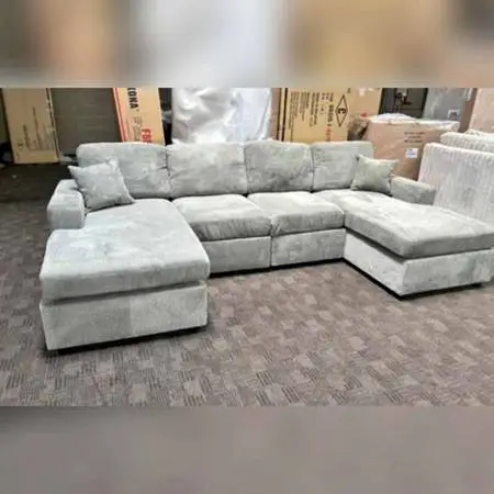 New  Modern Sectional set