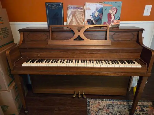 Vintage Ivers and Pond Piano w/ Bench & Books Excellent Condition