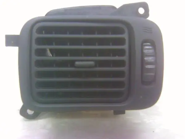99-03 TOYOTA SOLARA OEM PASSENGER SIDE DASH UPPER A/C AIR VENT