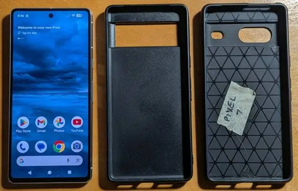 Pixel 7 excellent fully unlocked with cases