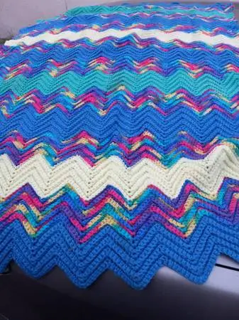 VINTAGE HAND CROCHET AFGHAN THROW BLANKET