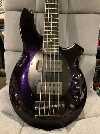 Ernie Ball MusicMan Bongo 5 HH