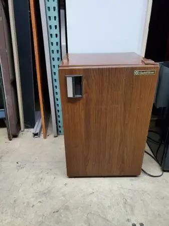 Mini Dorm Size Refrigerator