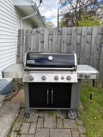 Weber Genesis II Natural Gas 4 Burner Grill