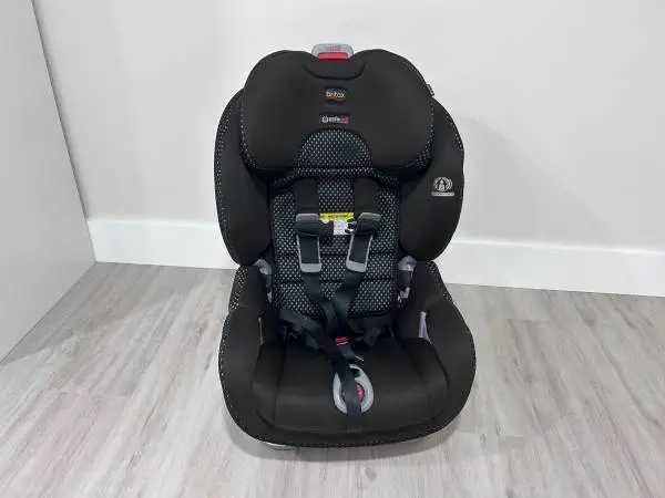 Car Seat Britax Carseat Baby Heavy Duty Adjustable Straps Black/ Grey