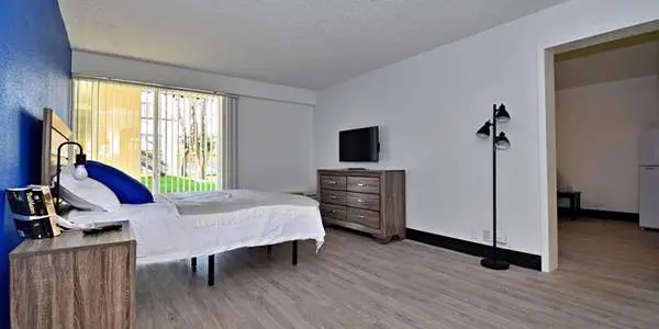 Bad Credit Ok, Fully furnished apartments