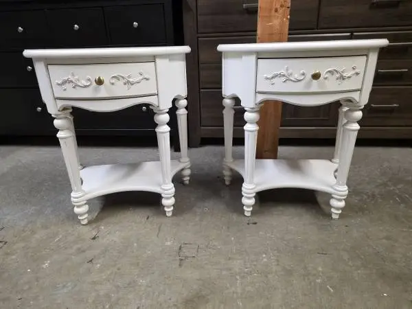 Set of 2 White Half Circle Nightstands (Stanley Furniture)