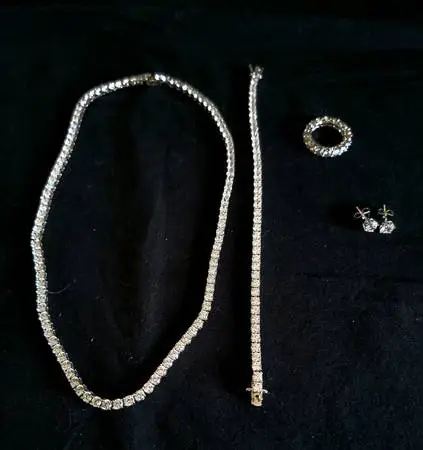 18K WHITE GOLD PLATED TENNIS SET