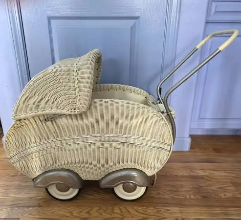 1950s Antique German Wicker Baby Carriage Stroller Pram Kinderwagon