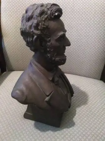 ABE LINCOLN BUST