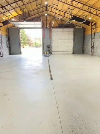 Commercial Garage