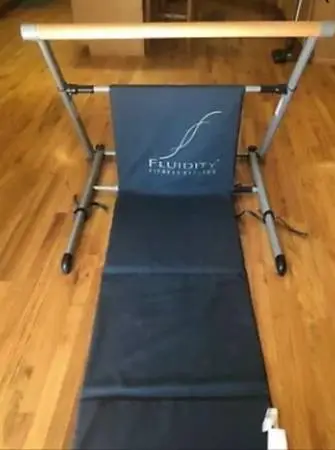 ~   FLUIDITY BARRE  /  FLUIDITY BAR  ~