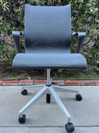 Herman Miller Setu