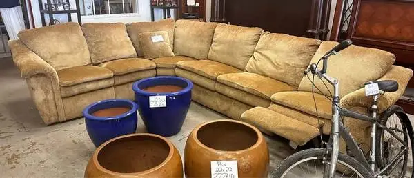 La-Z-Boy Sofa Sleeper Sectional with Recliners