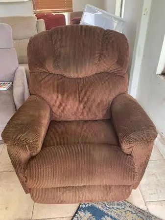 LAZBOY Recliner-Great Condition