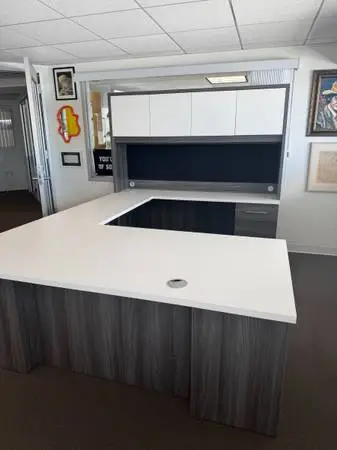 MOVING SALE------ MODERN EXECUTIVE DESK