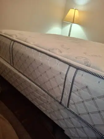 Double bed mattress and box spring
