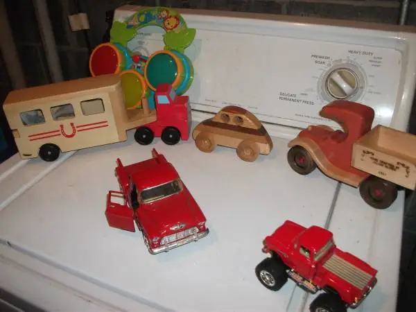 High End Wood Toys (Milissa And Doug Classic Toys) Julian Oliver Also