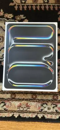 IPAD 13 inch pro m5 sealed 256gb wifi only