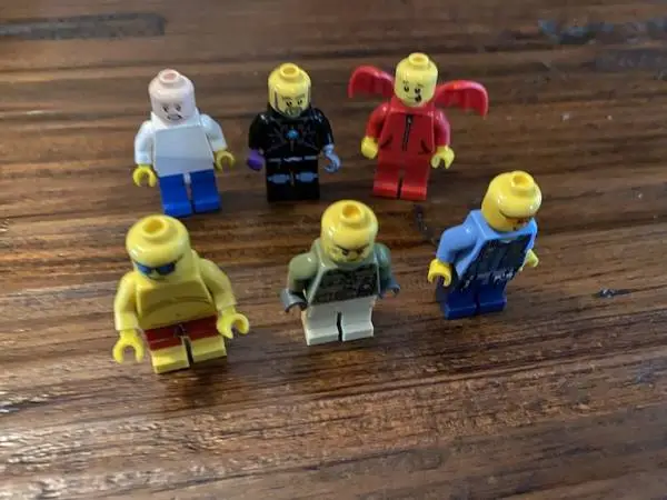 LEGO FIGURES ~ 6 FIGURES ~ ( SET C )