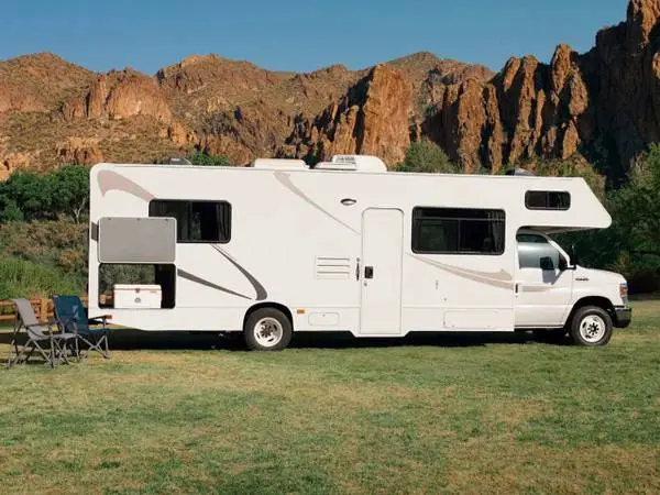 2020 28A 30ft Class C motorhome