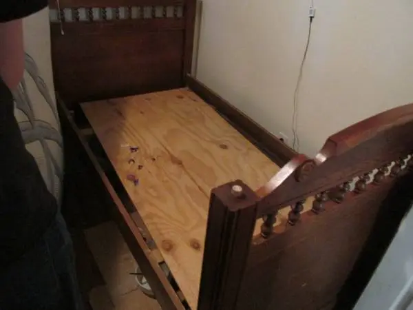 Solid Oak twin size BED FRAME