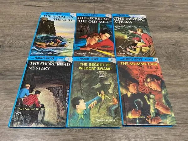 THE HARDY BOYS COLLECTION by Franklin W. Dixon  6 Hardcover Books