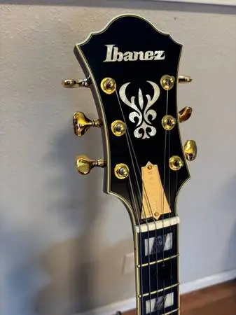 2024 Ibanez Prestige Artstar AF2000 w/Orig. Hard shell case. (Mint)