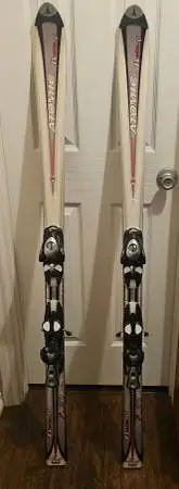 Atomic Beta V 7.20 Skis 150 cm w/ Salomon S711 Bindings