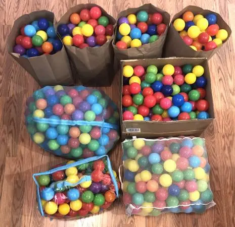 Over 1,200 Kids/toddler ball pit balls, winter fun inside.