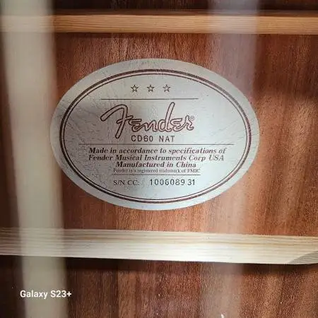 FENDER ACOUSTIC GUITAR