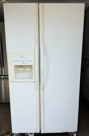 Clean & Tested Whirlpool 25 cu ft Side-by-Side Fridge Ice/Water — $100