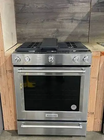 MOVING used ONCE! KitchenAid 30 inch slide-In Gas Range