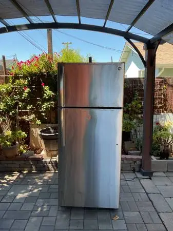 GE refrigerator