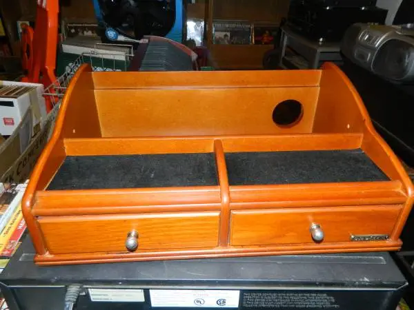 MAHOGANY COLORED DESK CADDY