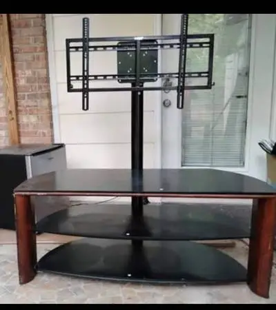 Entertainment Center with Glass Desk/TV hanger