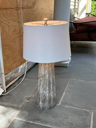 Elegant Stylish Lamp (31” Tall)