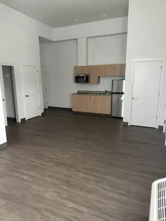 Studio Apartment in the Heart of Salem - GREAT MOVE-IN SPECIALS